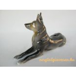 Kutya porcelán figura