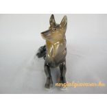 Kutya porcelán figura