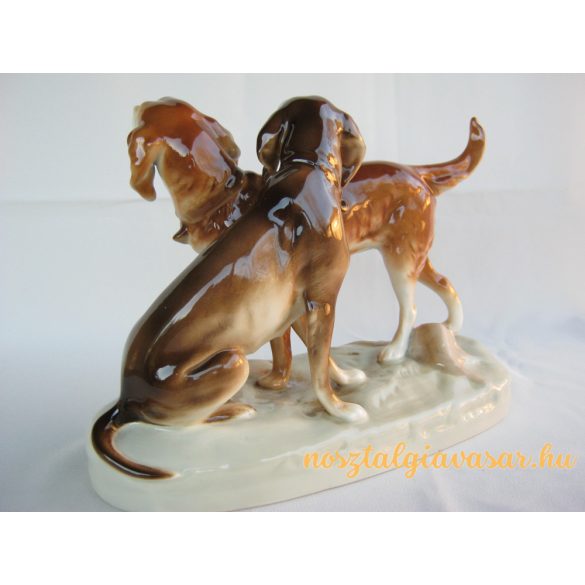 Royal Dux porcelán kutya