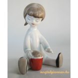 Homokozó kislány retró porcelán nipp figura