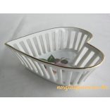 Szív alakú porcelán tálka