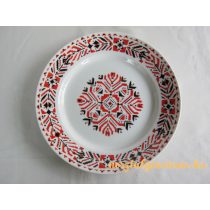 Piros fekete mintás porcelán dísztányér