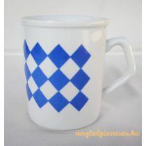 Kockás porcelán bögre