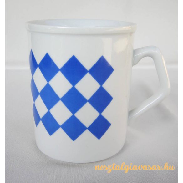 Kockás porcelán bögre