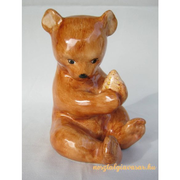 Maci kerámia figura