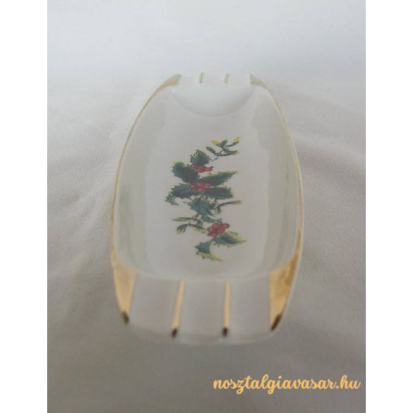 Aquincumi porcelán tálka magyalágakkal