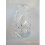 Üveg váza csavart mintával