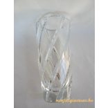 Üveg váza csavart mintával