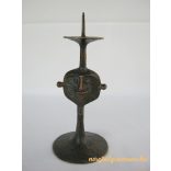 Figurális gyertyatartó