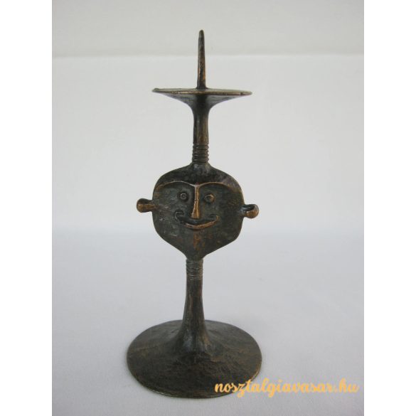 Figurális gyertyatartó