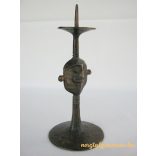 Figurális gyertyatartó