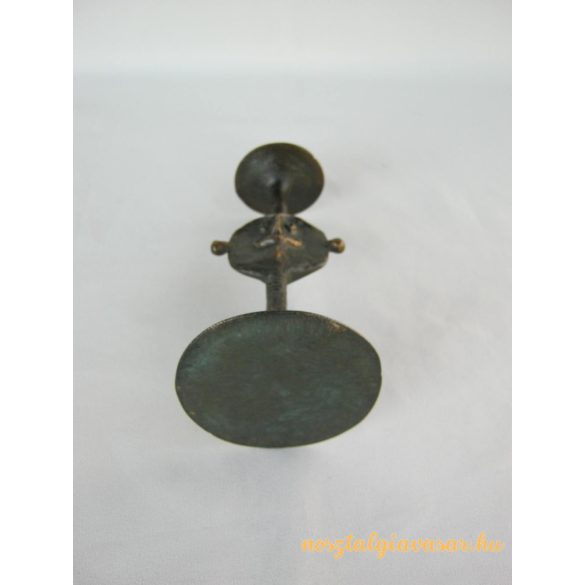 Figurális gyertyatartó