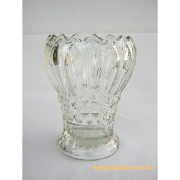 Virág alakú üveg váza