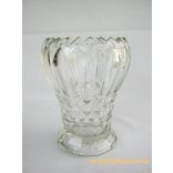 Virág alakú üveg váza