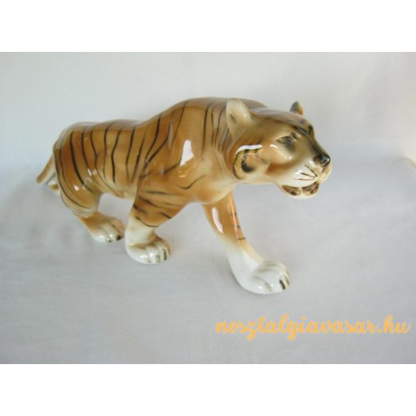Royal Dux porcelán tigris