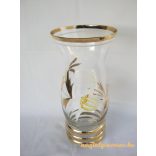 Virágos üveg váza