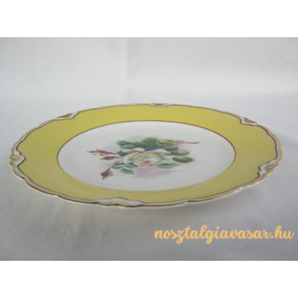 Aquincumi porcelán rózsás tányér