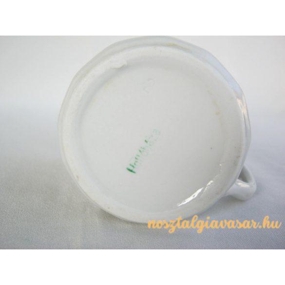 Virágmintás porcelán bögre