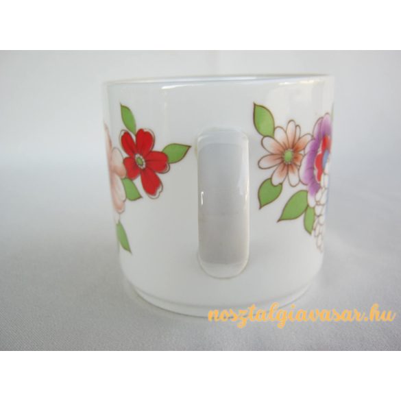 Virágos porcelán bögre