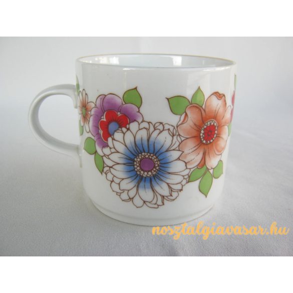 Virágos porcelán bögre